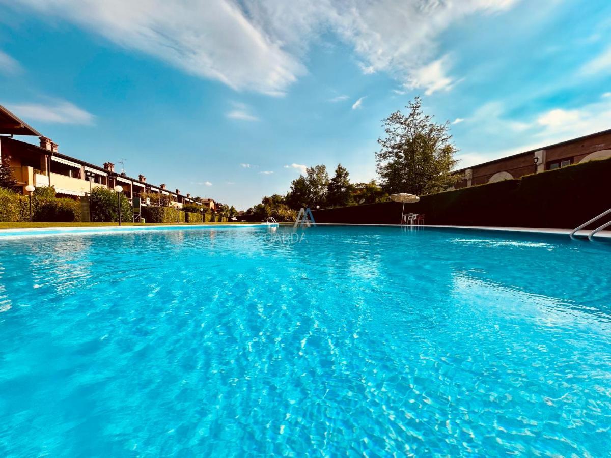 Artemide Apartment - A Soli 150M Dal Lago Di Garda Sirmione Eksteriør bilde