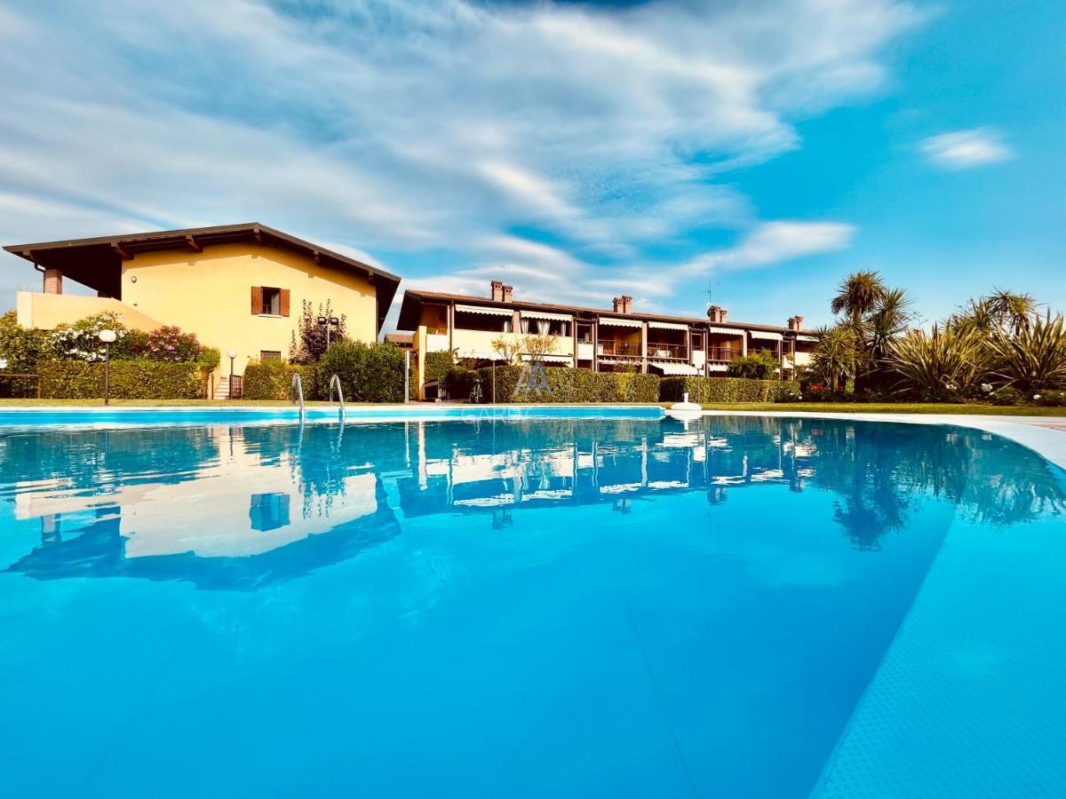 Artemide Apartment - A Soli 150M Dal Lago Di Garda Sirmione Eksteriør bilde