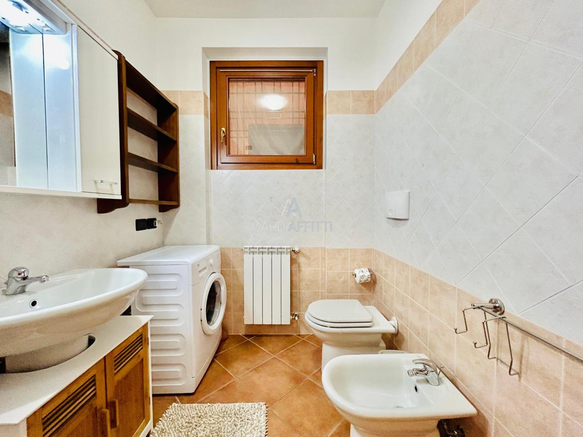 Artemide Apartment - A Soli 150M Dal Lago Di Garda Sirmione Eksteriør bilde